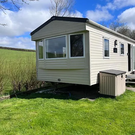 Newquay Caravan, Newquay Bay Jetts View 104 New Quay